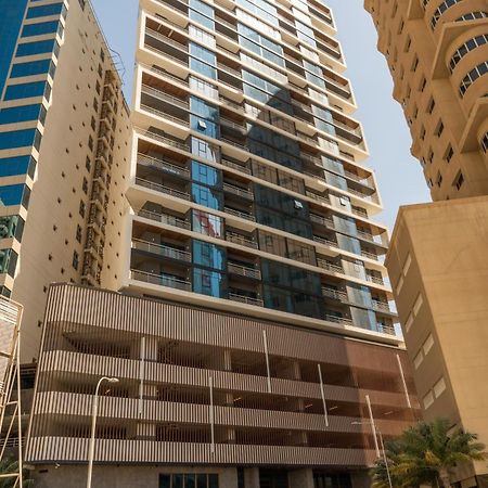Modern Heights Hotell Manama Exteriör bild