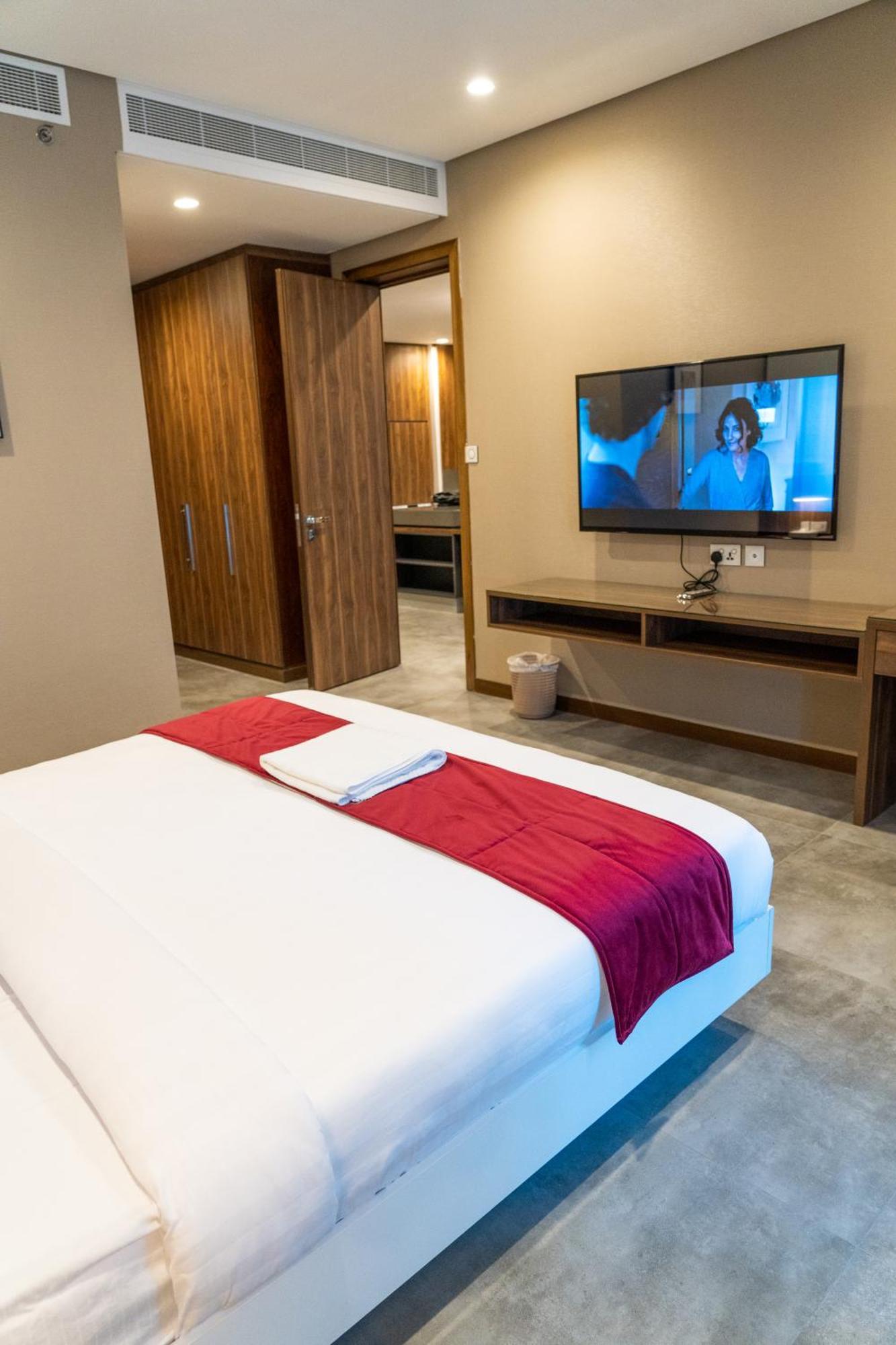Modern Heights Hotell Manama Exteriör bild